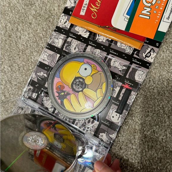 The Simpsons - The Complete Eighth Season DVD - Picture 4 of 16